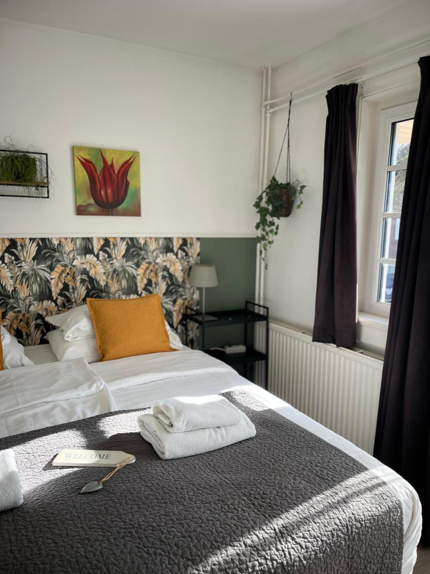Bed & Breakfast Hotel ซานด์โวร์ต ภายนอก รูปภาพ