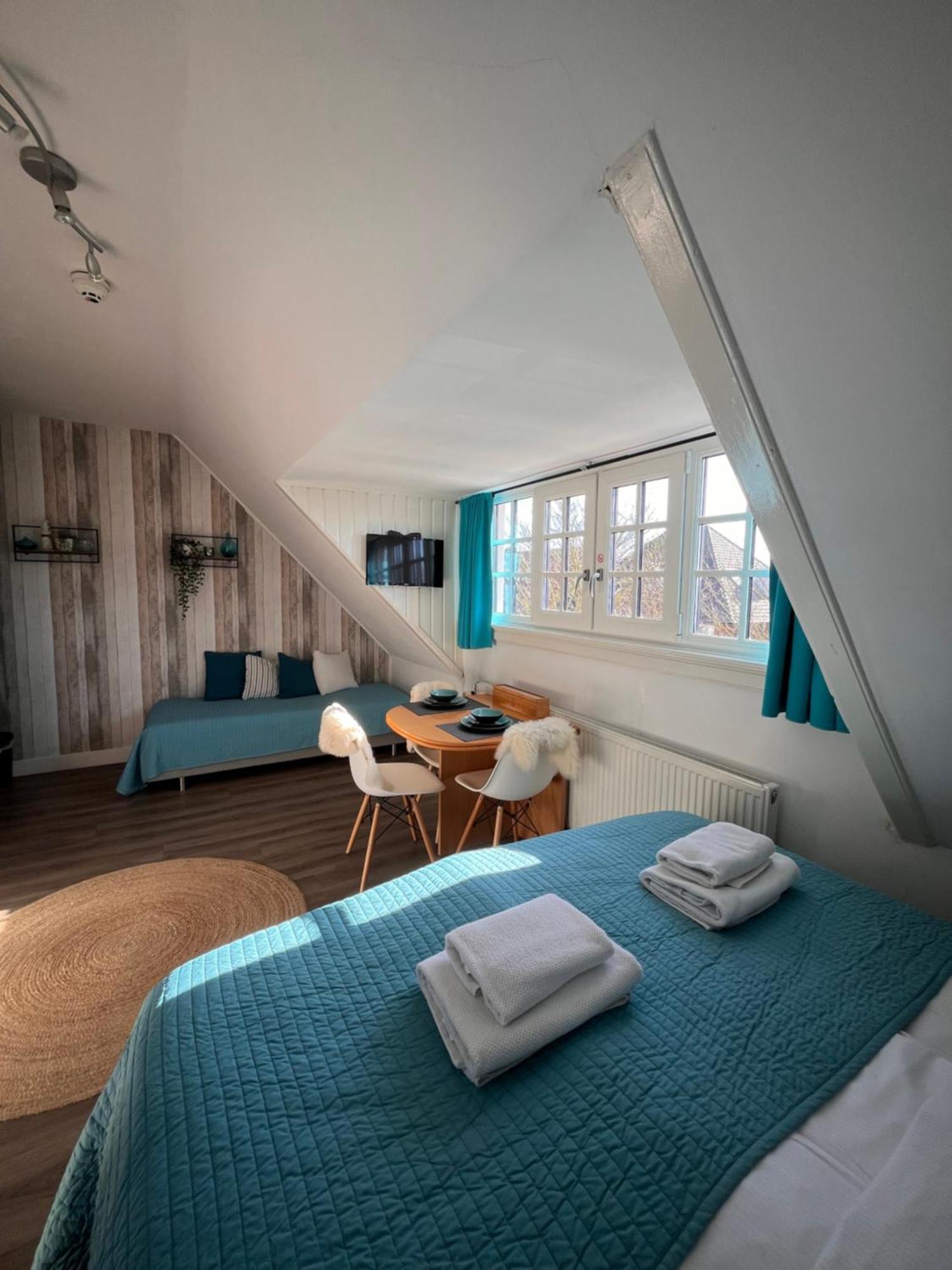 Bed & Breakfast Hotel ซานด์โวร์ต ภายนอก รูปภาพ